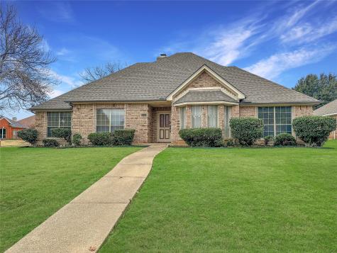 1320 Thistlewood Drive Desoto TX 75115