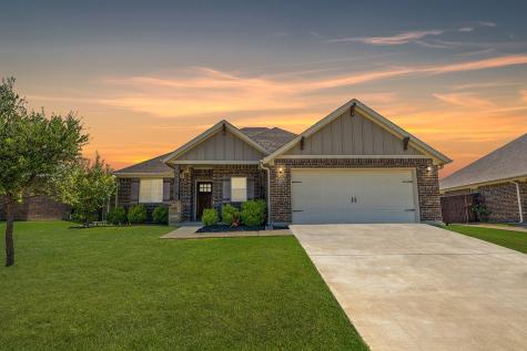 4017 Kensington Drive Sanger TX 76266