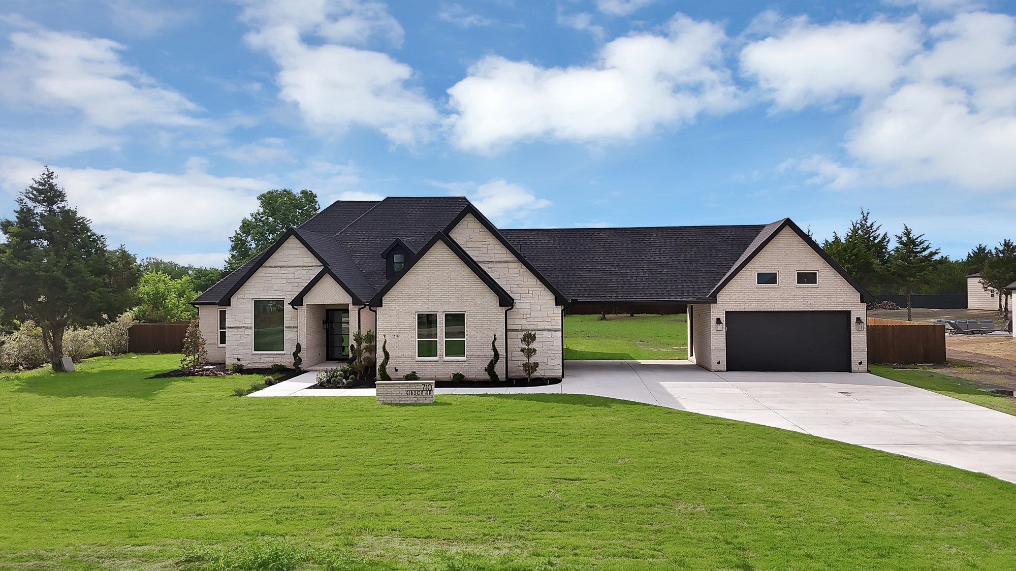 710 Gibson Road Waxahachie TX 75165