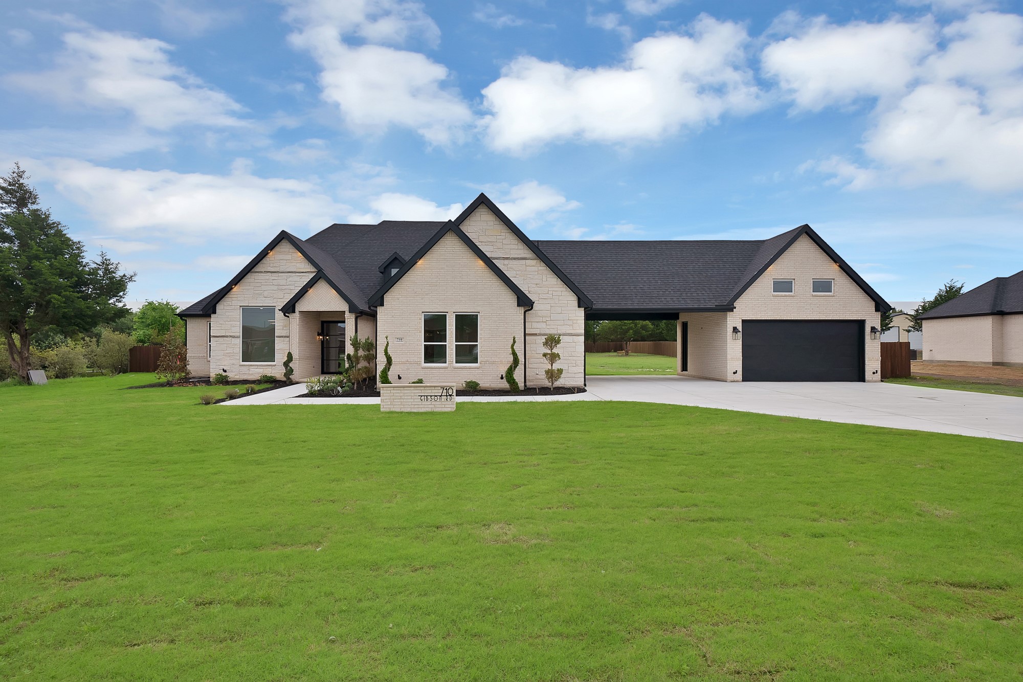 710 Gibson Road Waxahachie TX 75165