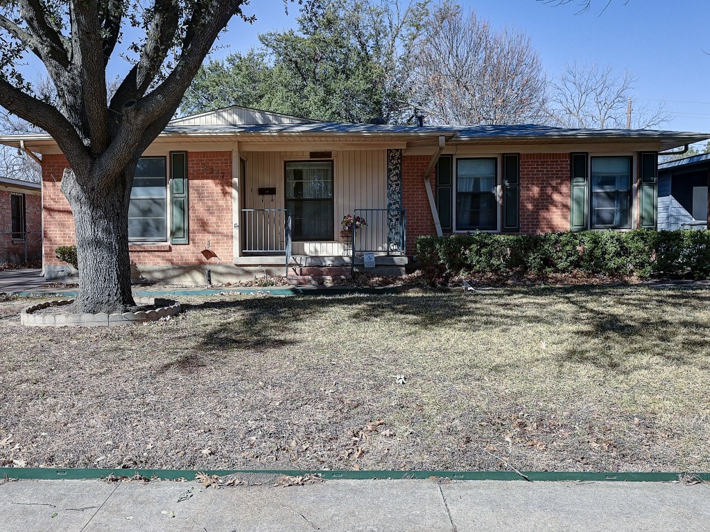 2317 San Marcus Avenue Dallas TX 75228