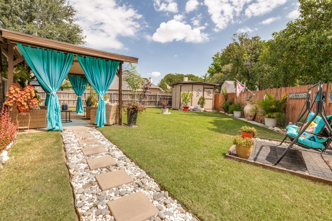 632 Crestview Court Saginaw TX 76179