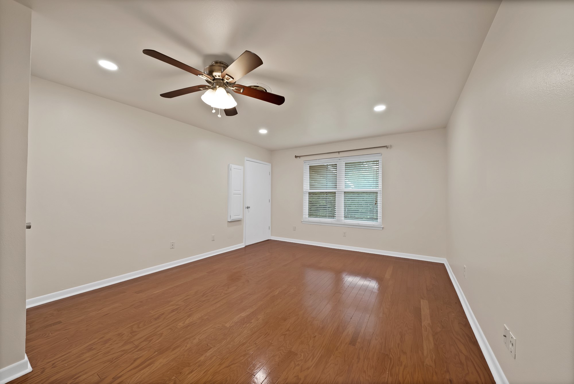 5621 Wedgworth Road Fort Worth TX 76133
