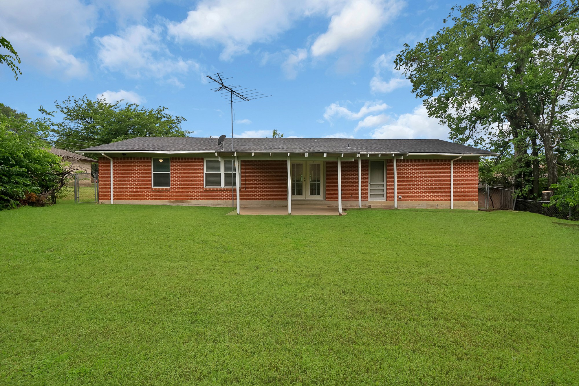 5621 Wedgworth Road Fort Worth TX 76133
