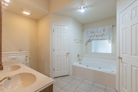 6813 Cheatham Drive Watauga TX 76148