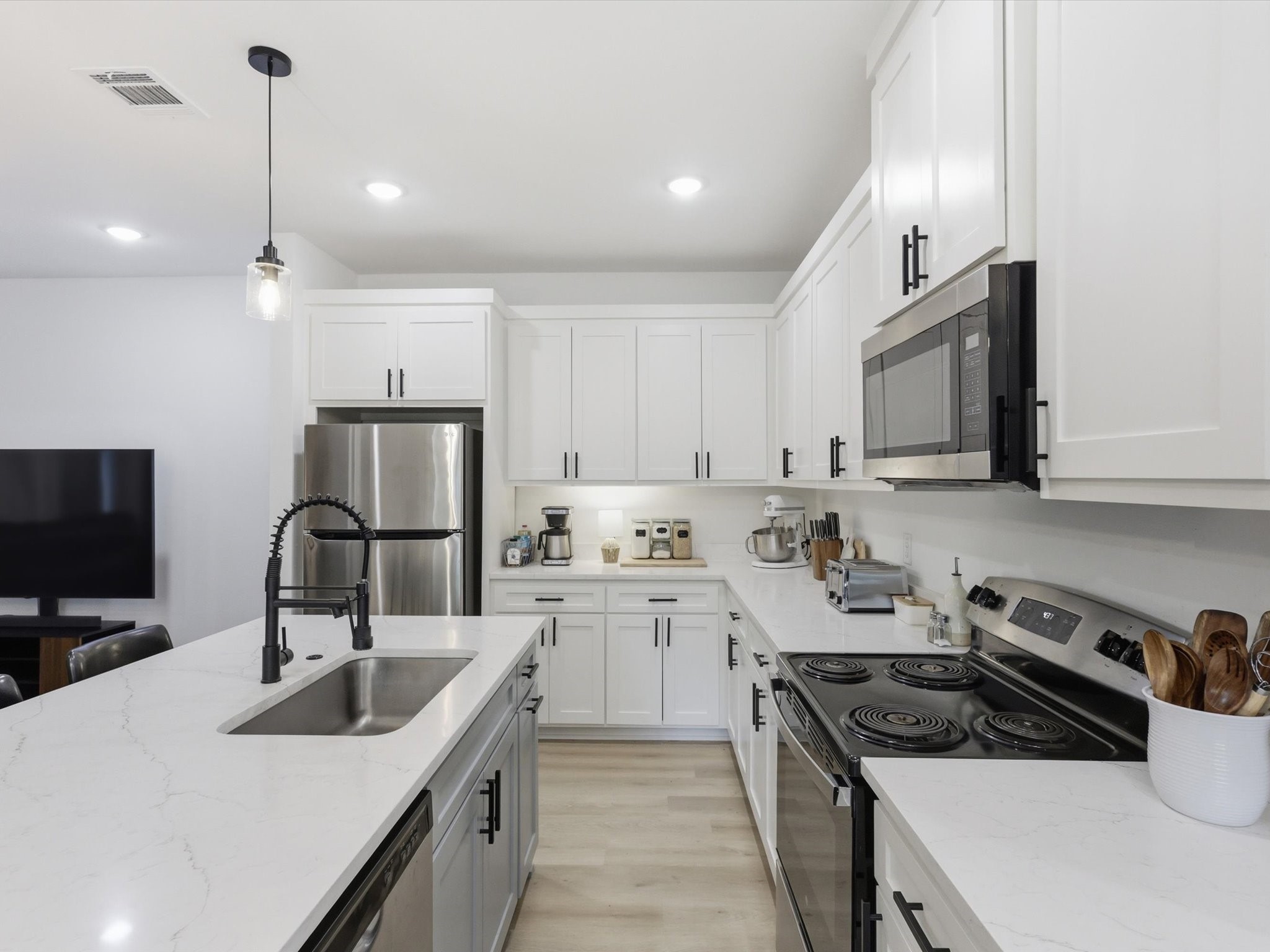 4621 Mccart Avenue Fort Worth TX 76115