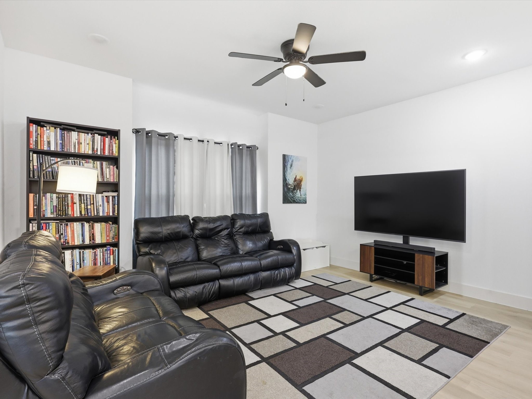 4621 Mccart Avenue Fort Worth TX 76115
