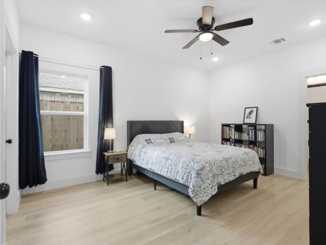 4621 Mccart Avenue Fort Worth TX 76115
