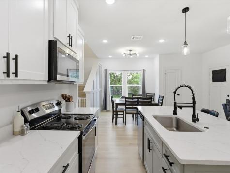 4621 Mccart Avenue Fort Worth TX 76115