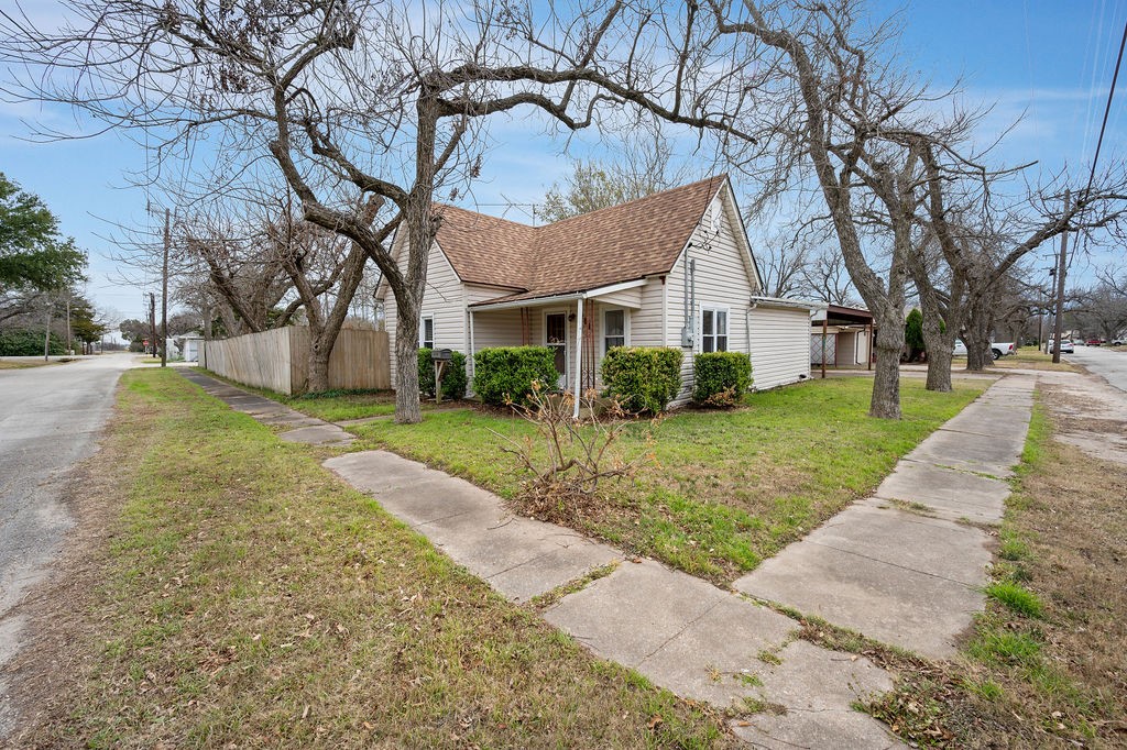 311 W Mesquite Street West TX 76691