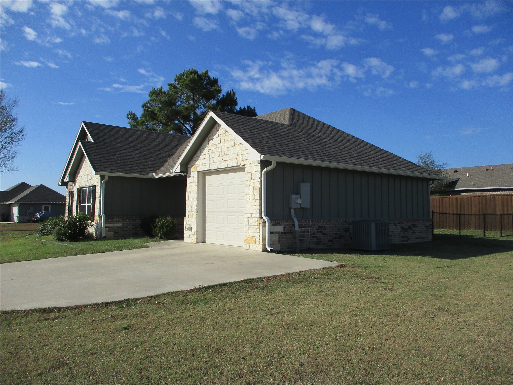 207 Mill Street Emory TX 75440