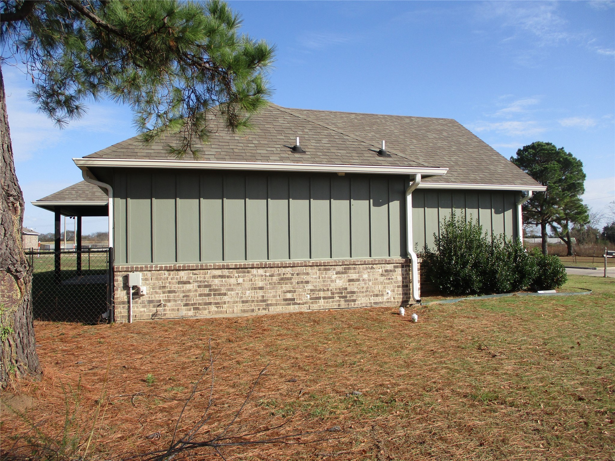 207 Mill Street Emory TX 75440