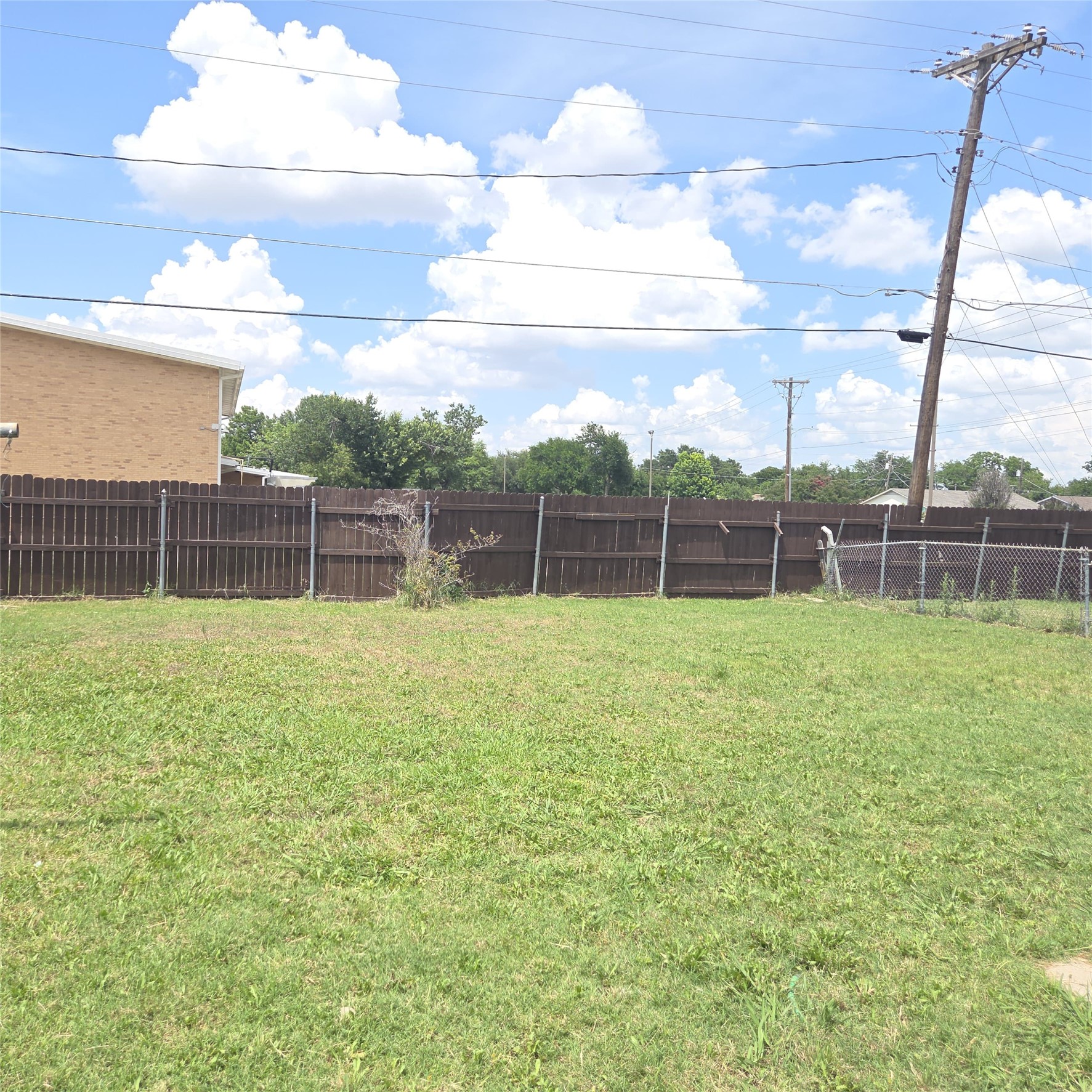 4001 Burning Tree Lane Garland TX 75042