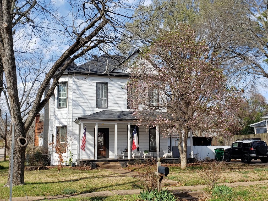 201 E Pine Street Palestine TX 75801