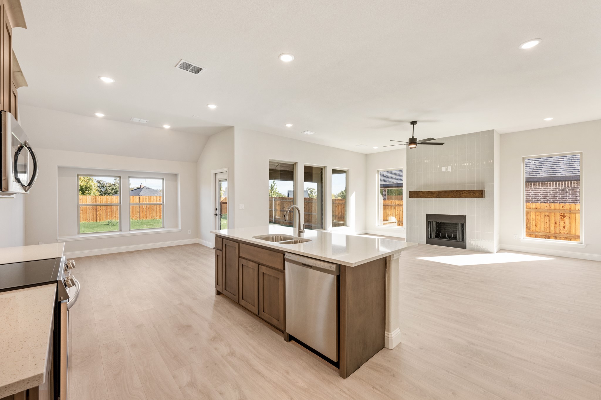 577 Red Maple Road Waxahachie TX 75165