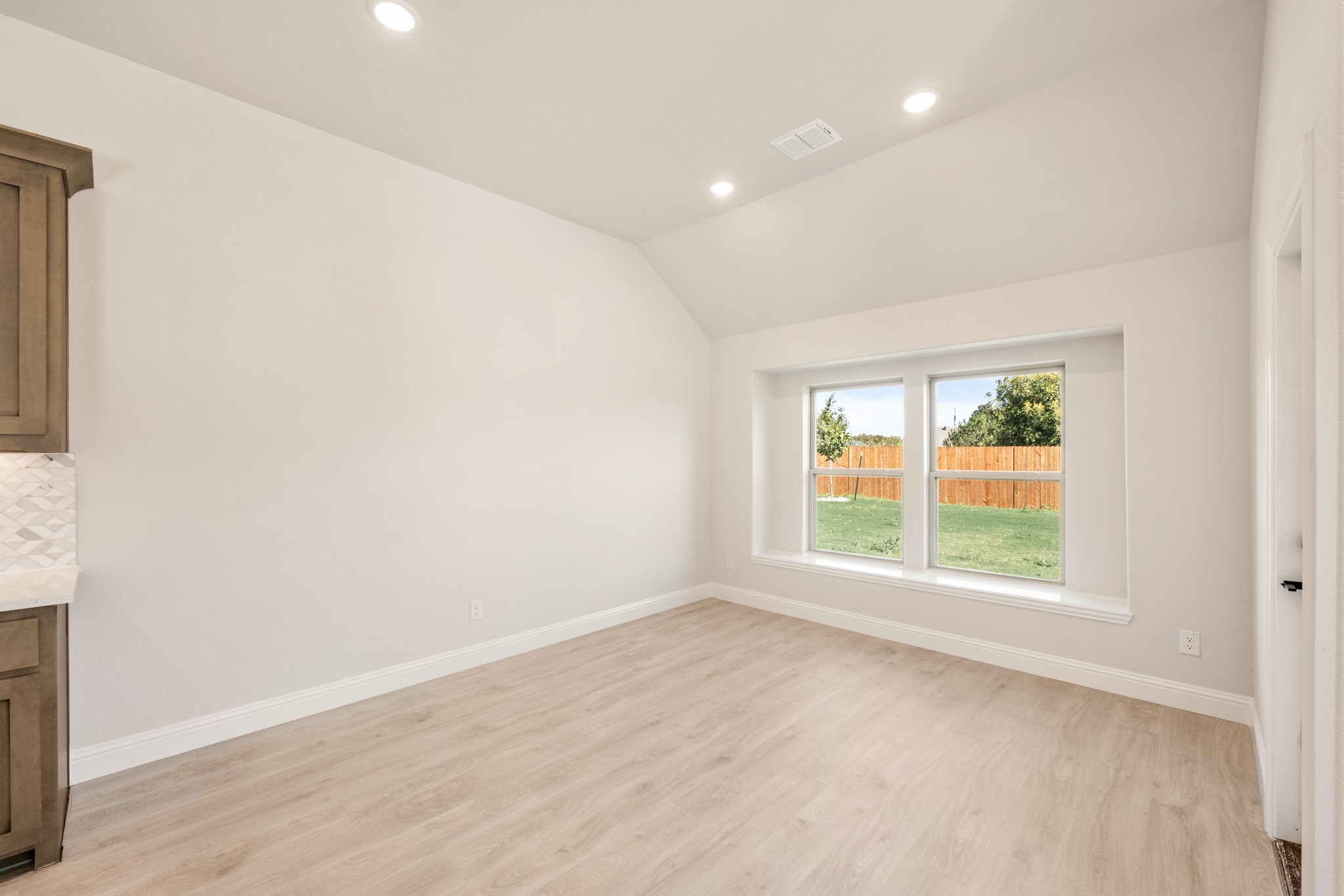 577 Red Maple Road Waxahachie TX 75165