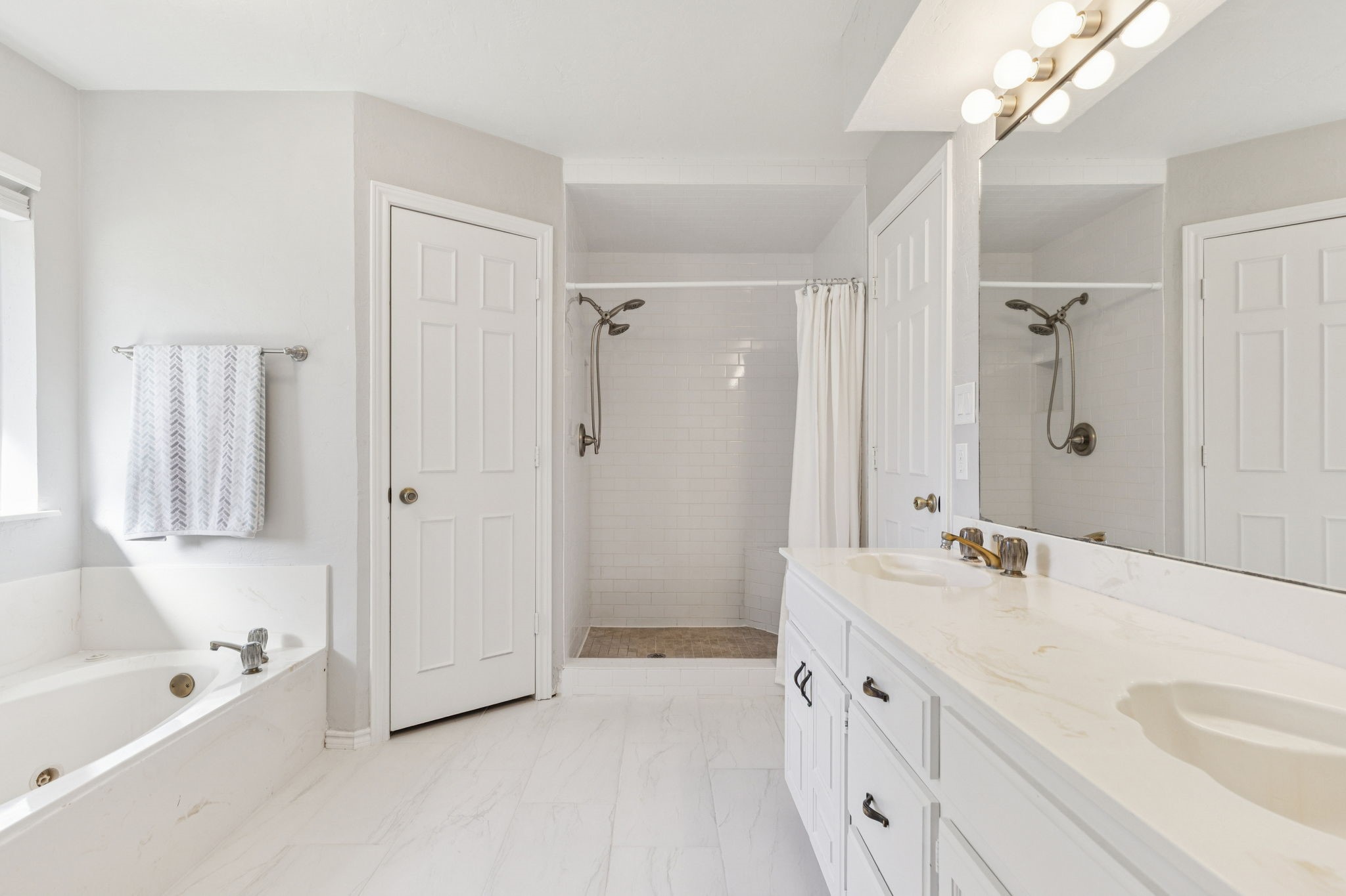1261 Emerald Circle Southlake TX 76092