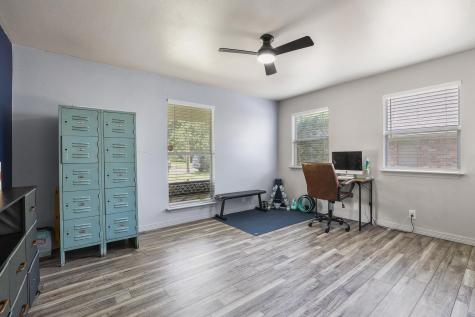 946 W Laurel Street Sherman TX 75092