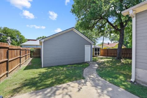 946 W Laurel Street Sherman TX 75092