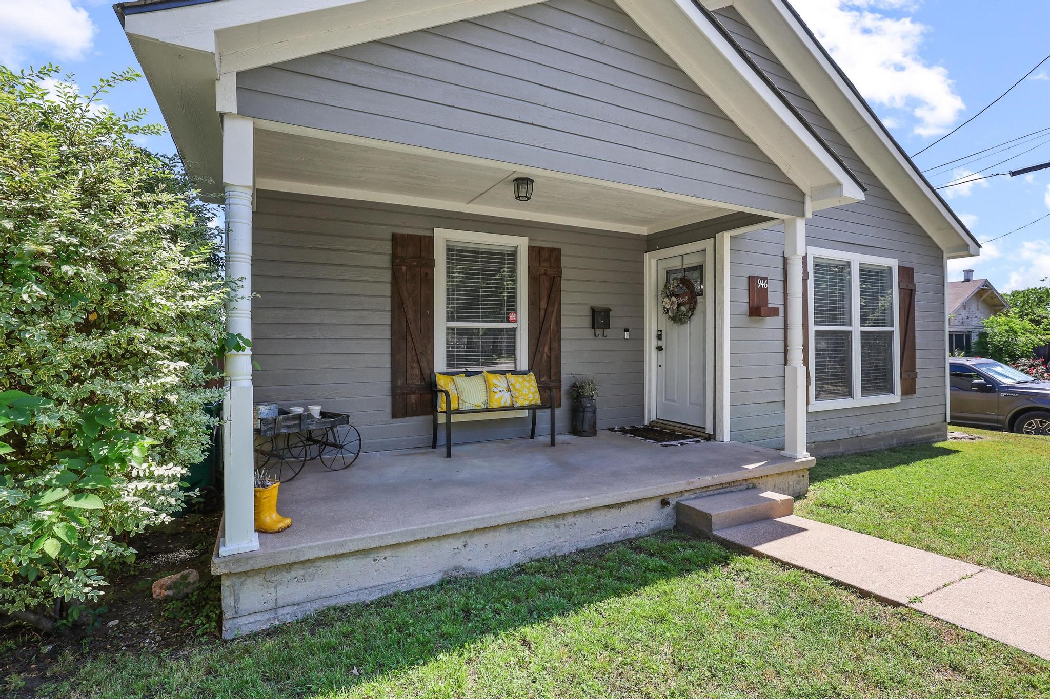 946 W Laurel Street Sherman TX 75092