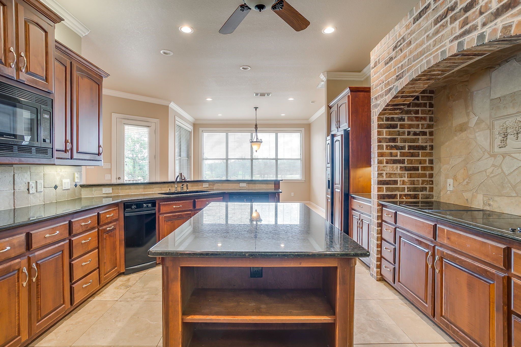 173 Sugartree Circle Lipan TX 76462