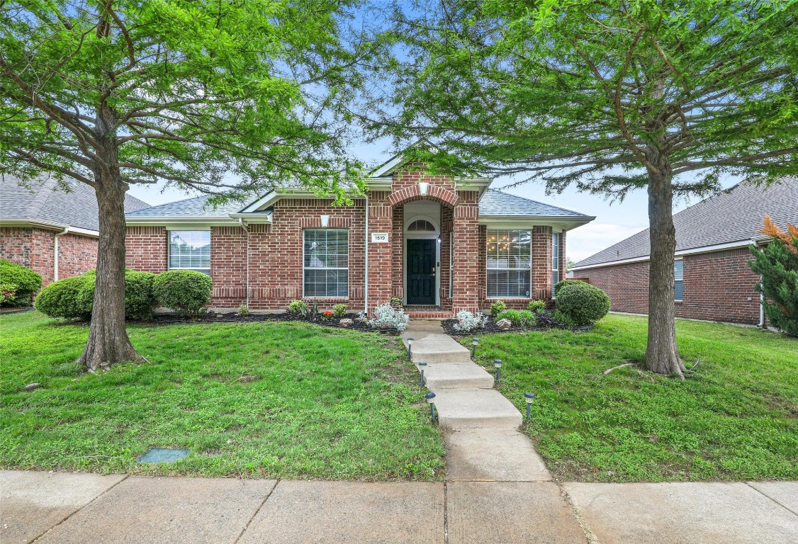 1519 Silver Spur Drive Allen TX 75002