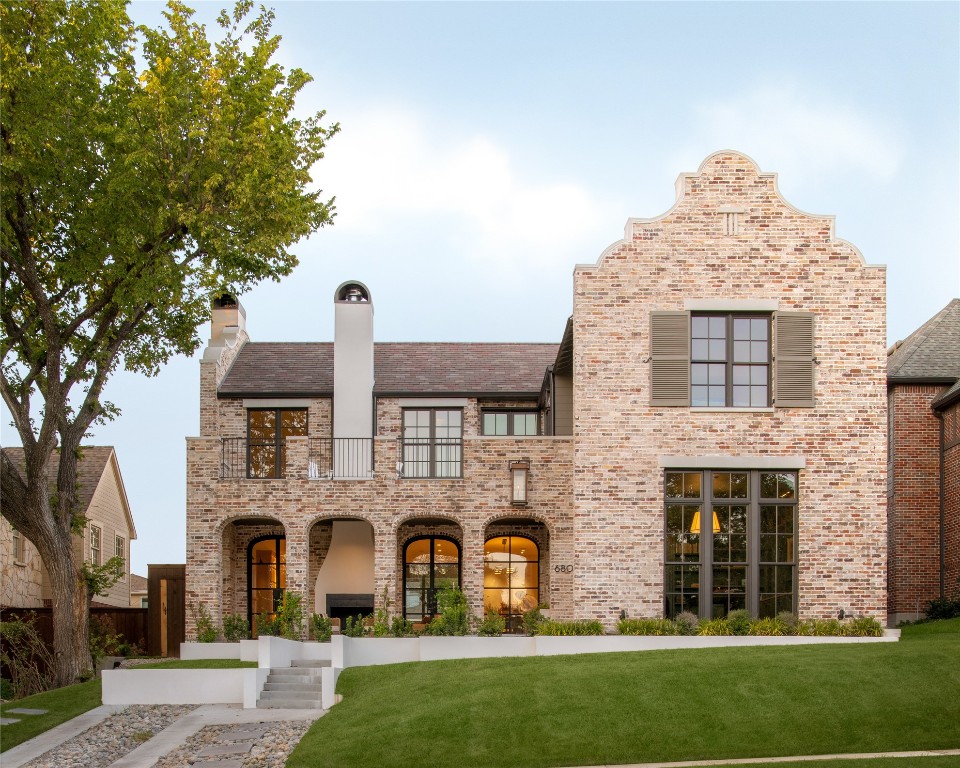 6809 Coronado Avenue Dallas TX 75214