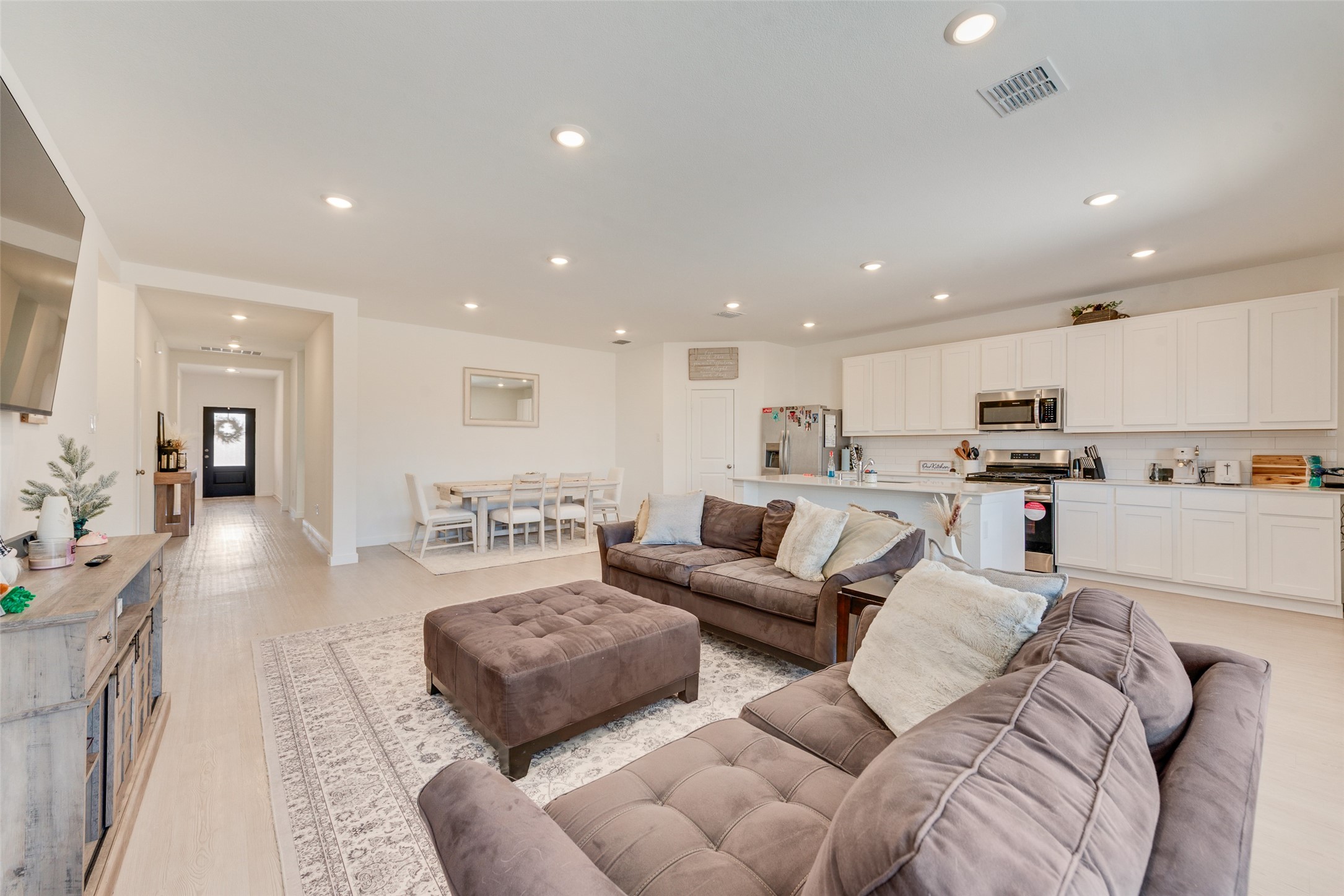 343 Sedalia Trail Justin TX 76247
