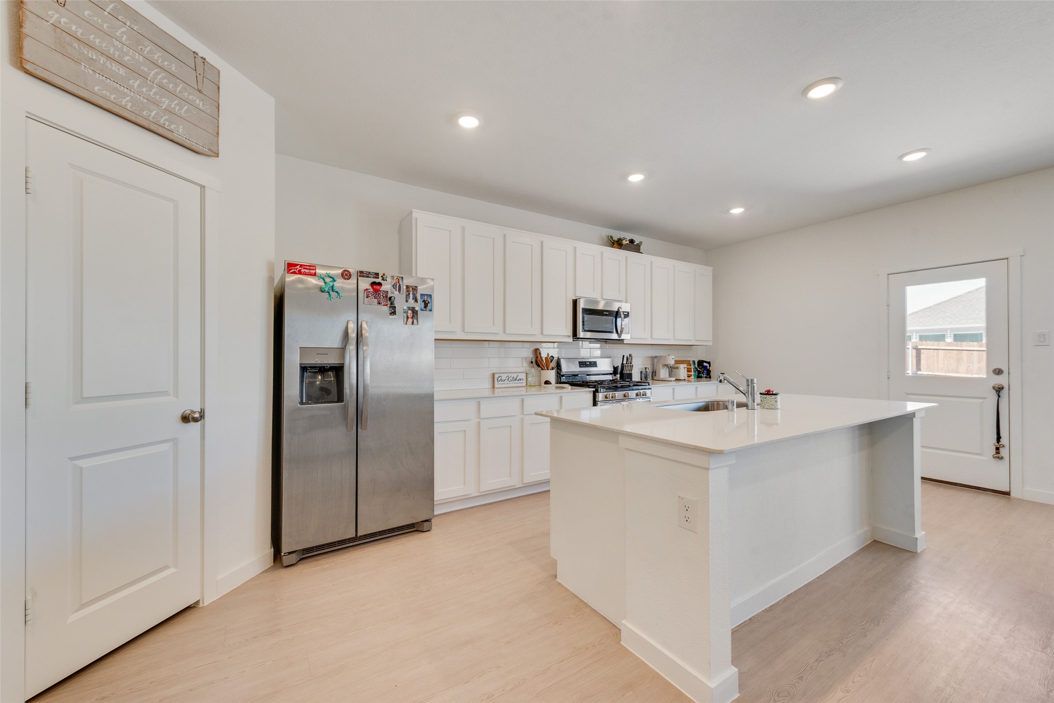 343 Sedalia Trail Justin TX 76247