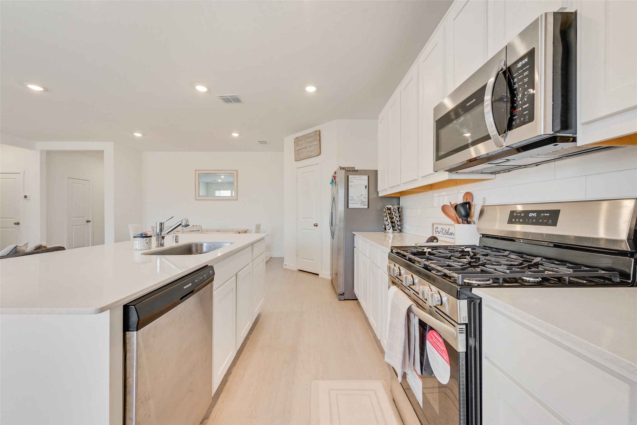 343 Sedalia Trail Justin TX 76247