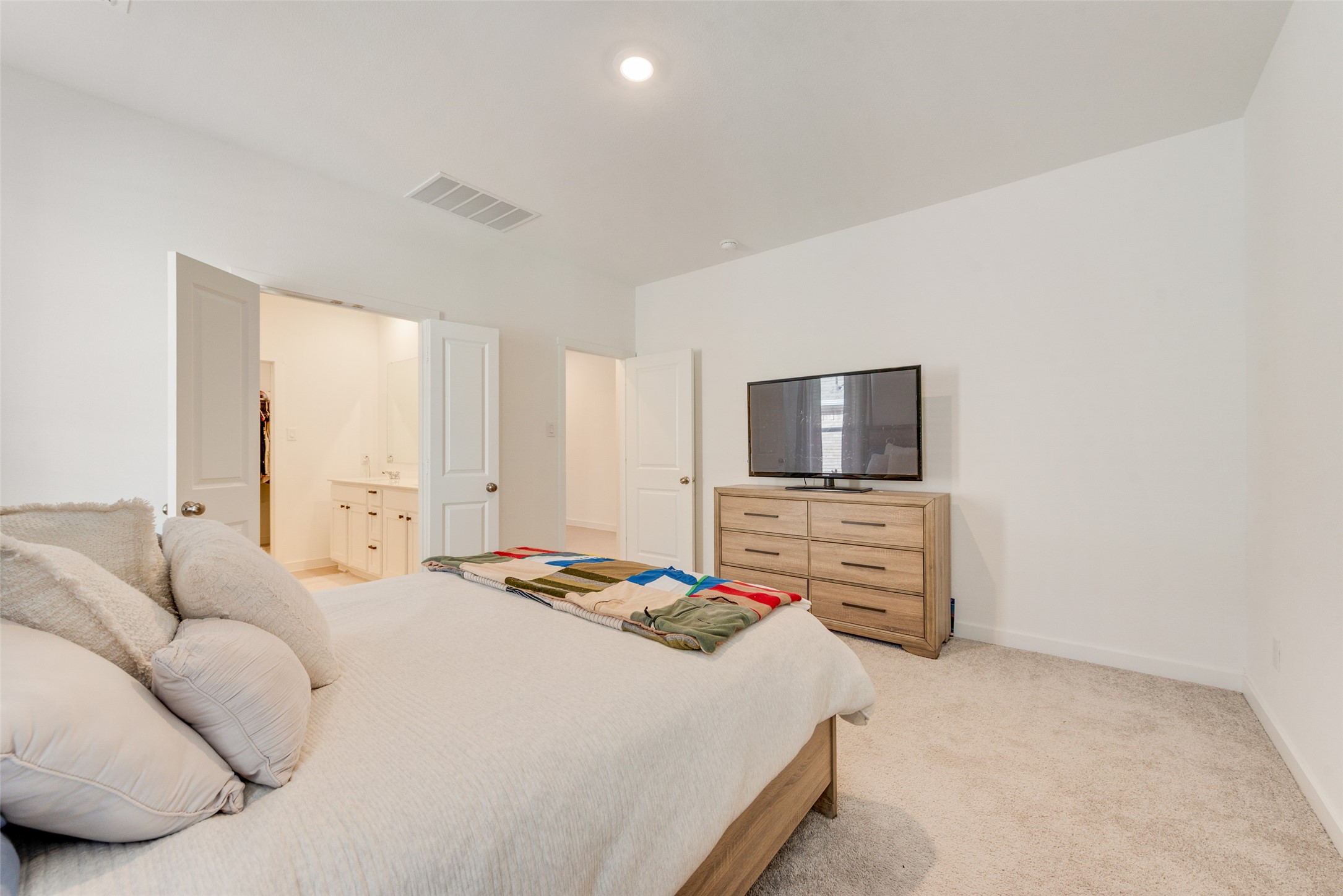 343 Sedalia Trail Justin TX 76247