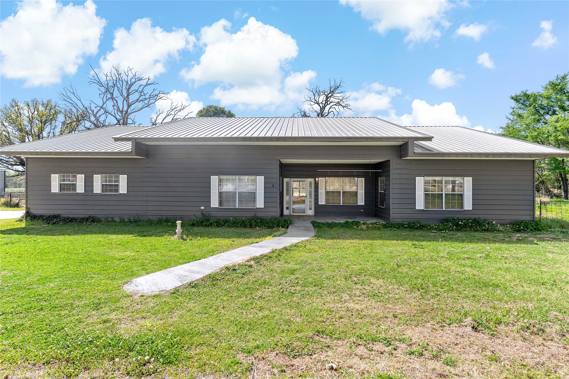 11090 Texas Highway 24 S Paris TX 75462
