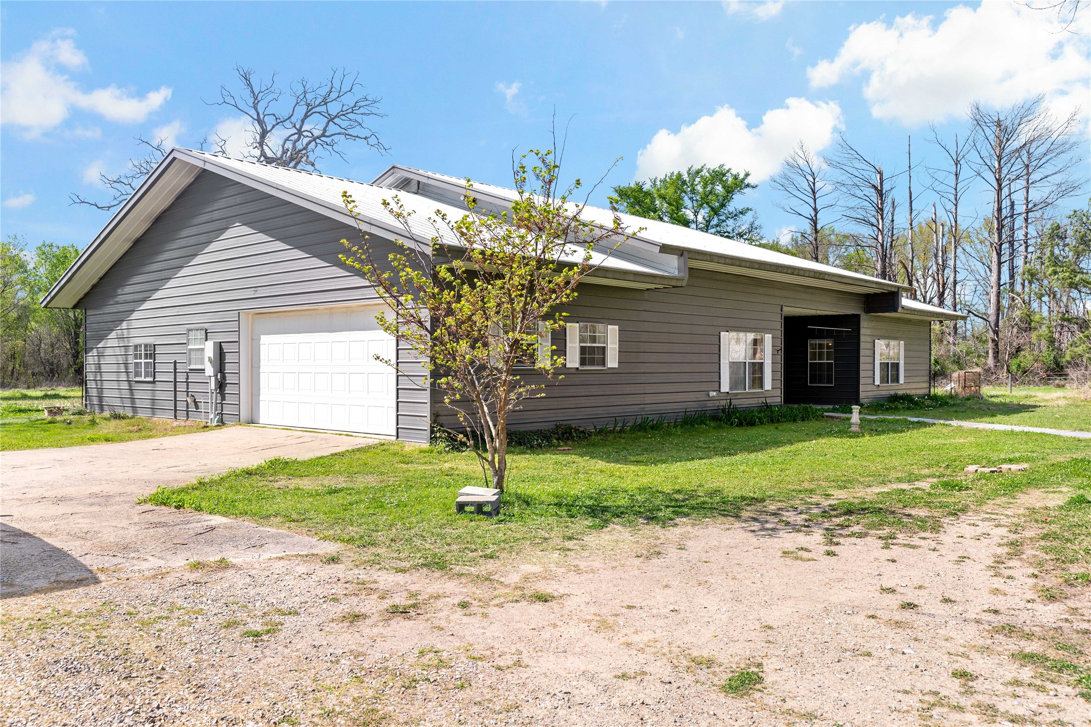 11090 Texas Highway 24 S Paris TX 75462