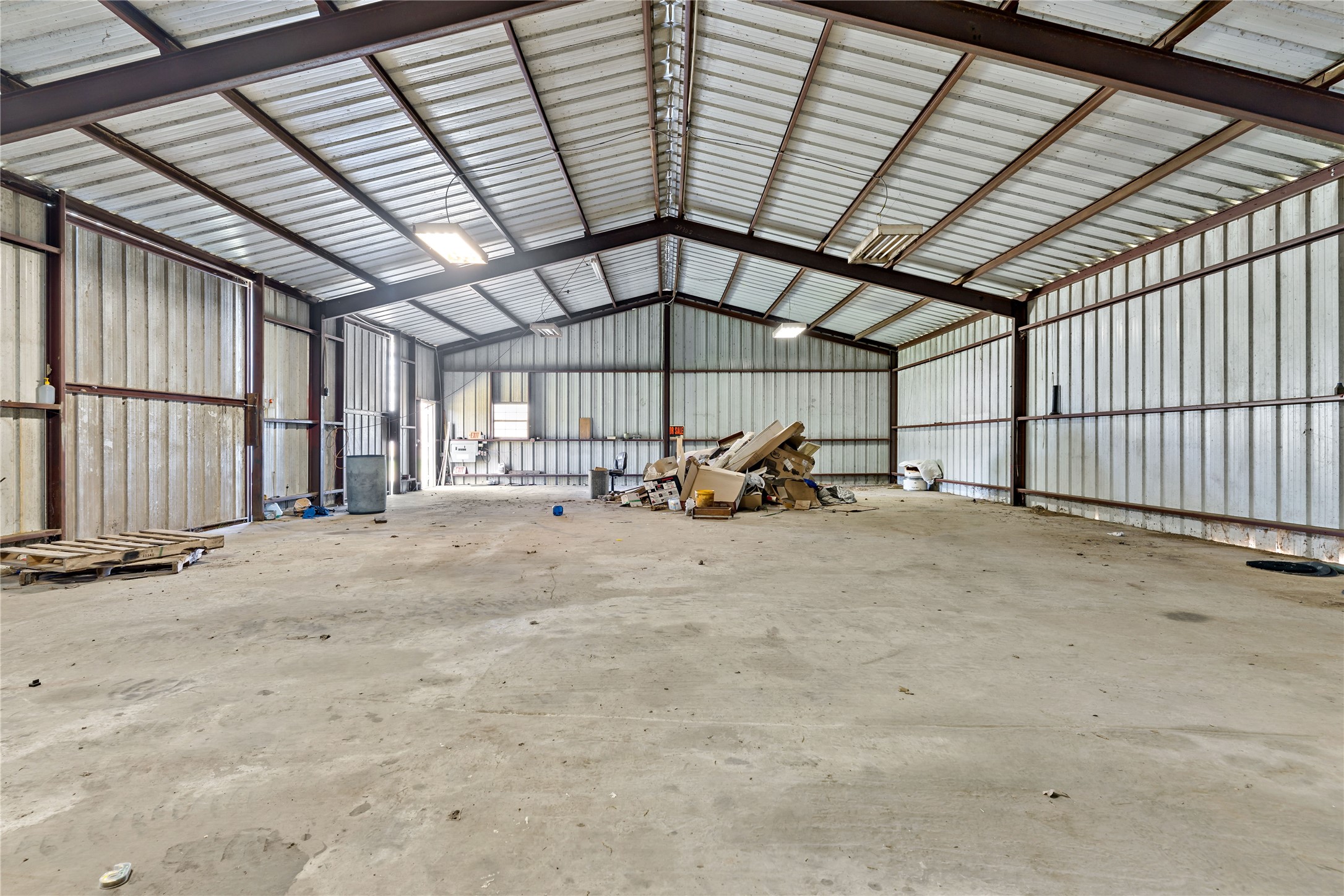 11090 Texas Highway 24 S Paris TX 75462