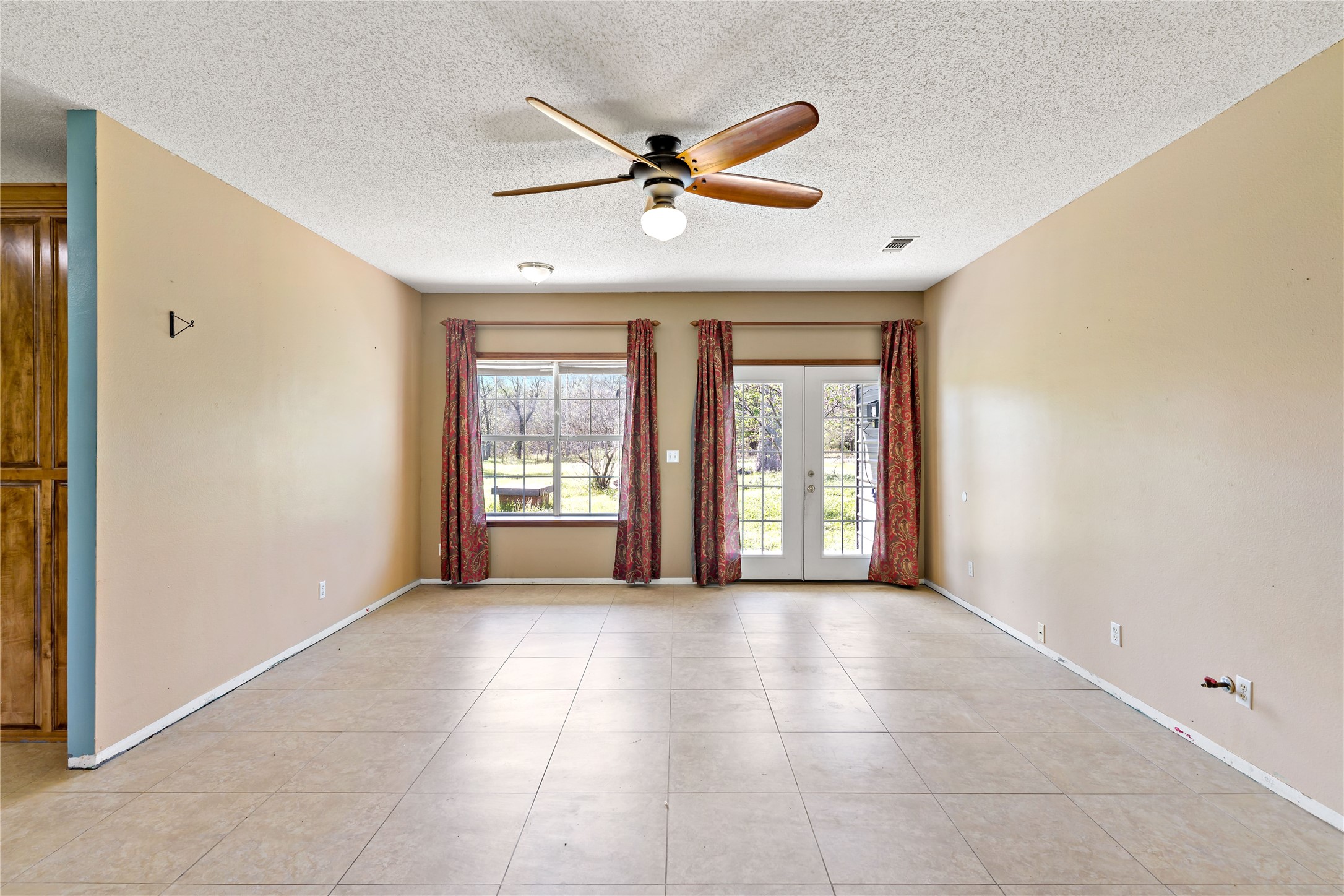 11090 Texas Highway 24 S Paris TX 75462