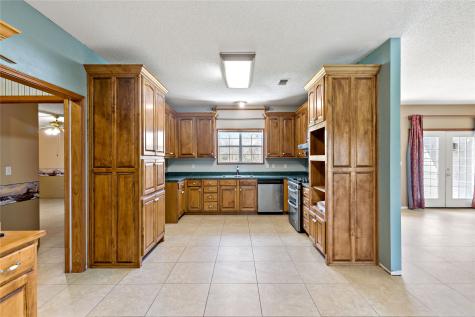 11090 Texas Highway 24 S Paris TX 75462