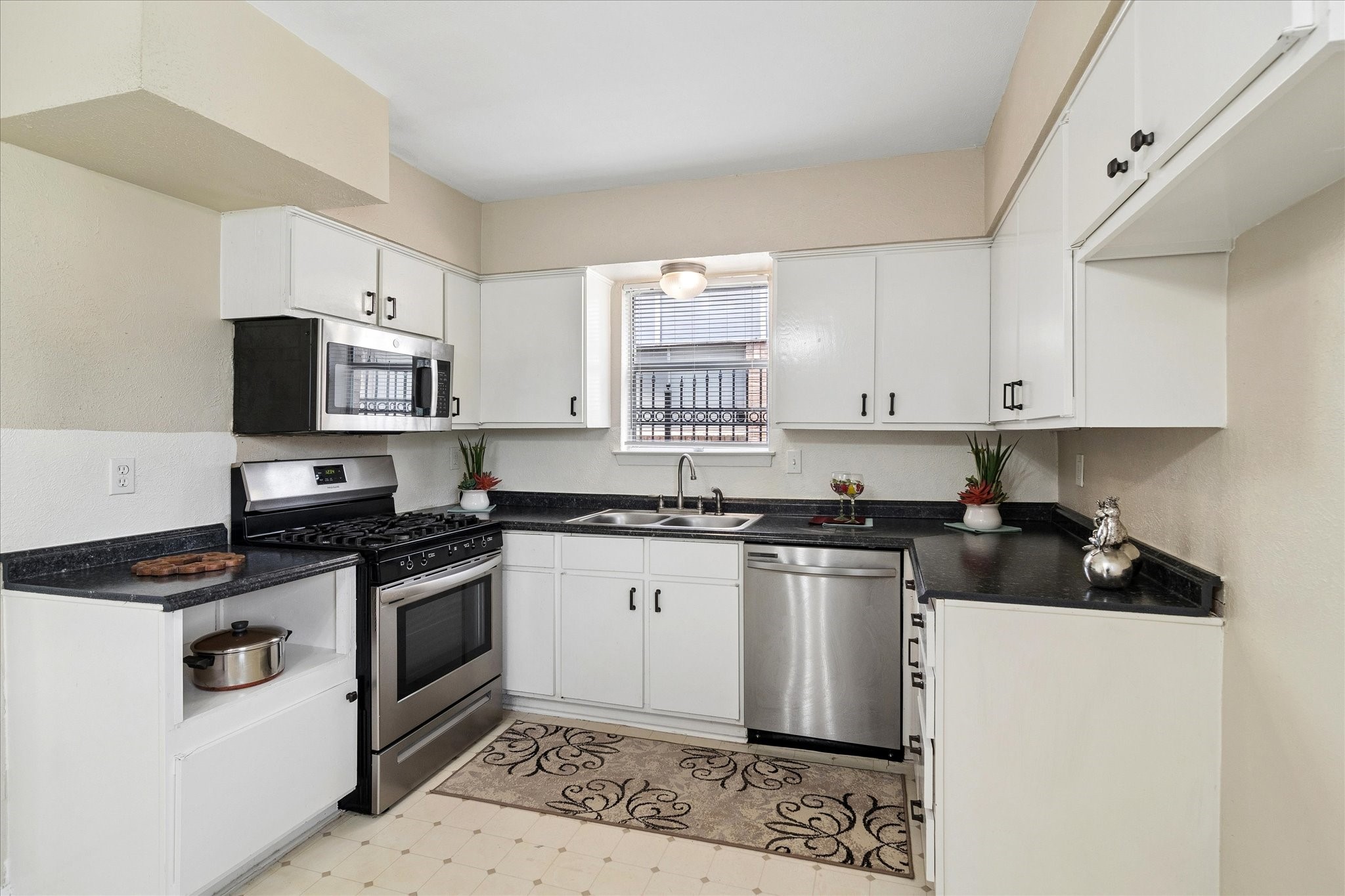 4201 Sweetbriar Drive Garland TX 75042