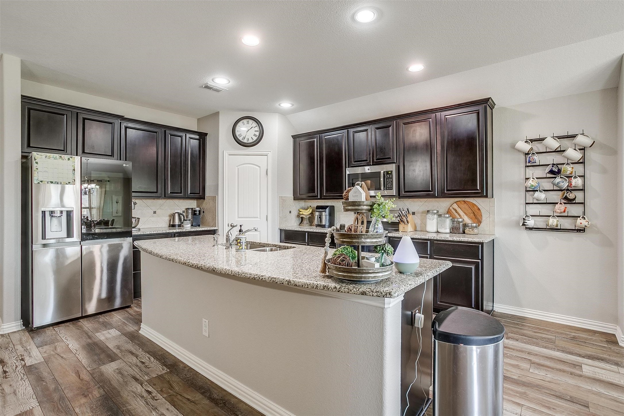 1023 Saint Andrews Drive Burleson TX 76028