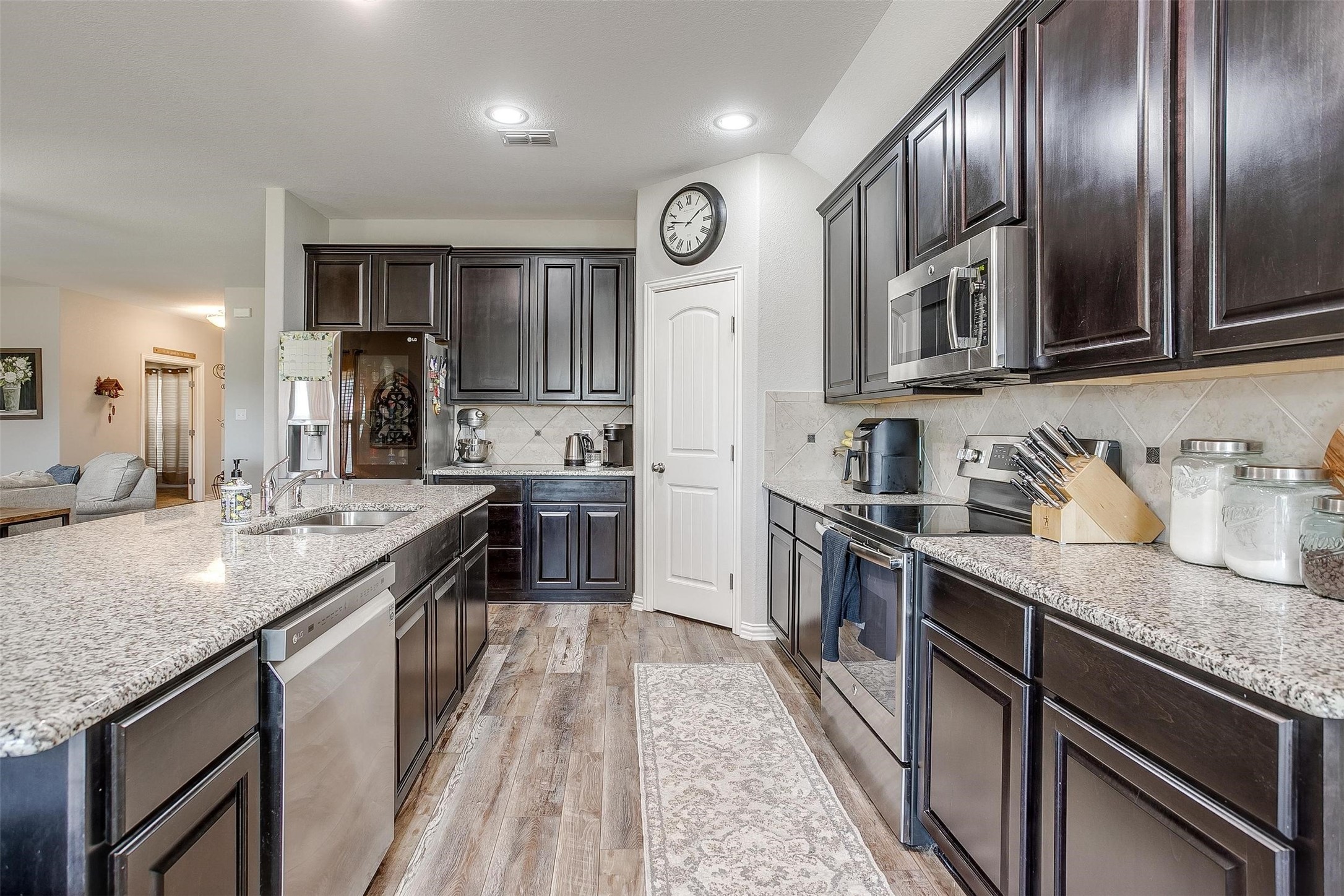 1023 Saint Andrews Drive Burleson TX 76028
