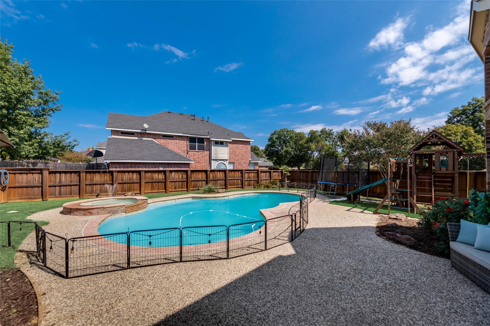 2109 Indian Trail Rowlett TX 75088