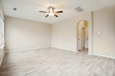 734 Crownpoint Court Arlington TX 76002
