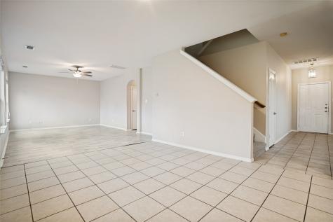 734 Crownpoint Court Arlington TX 76002