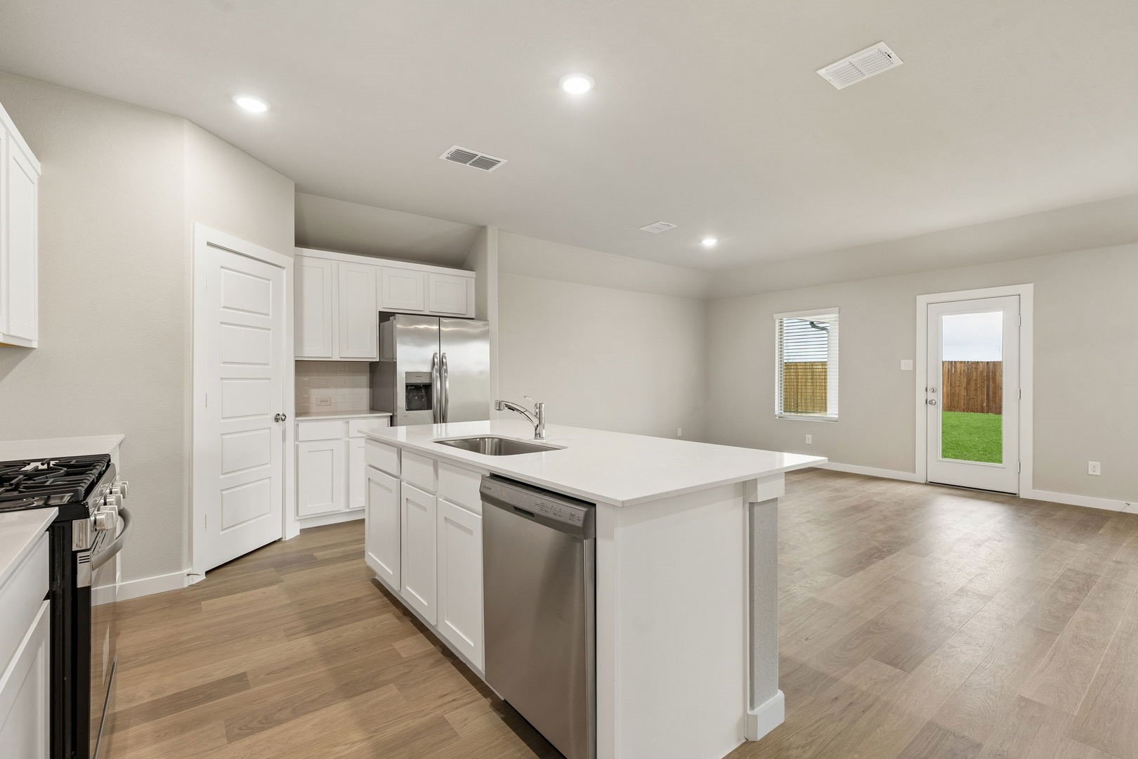 1868 Balfour Bend Forney TX 75126