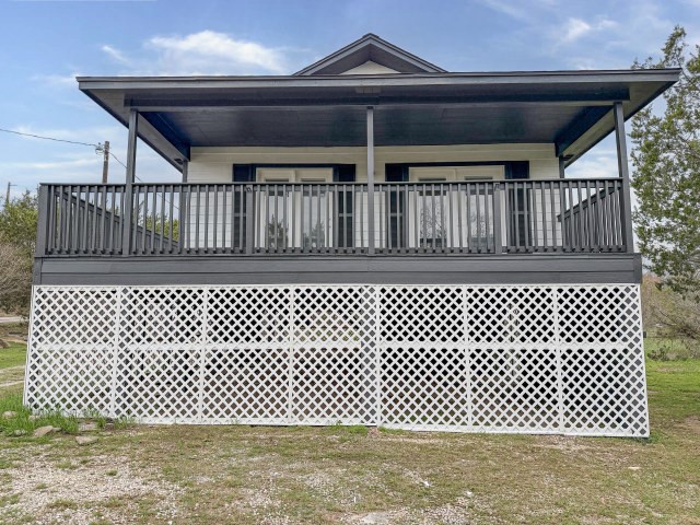 2304 Beverly Drive Granbury TX 76048