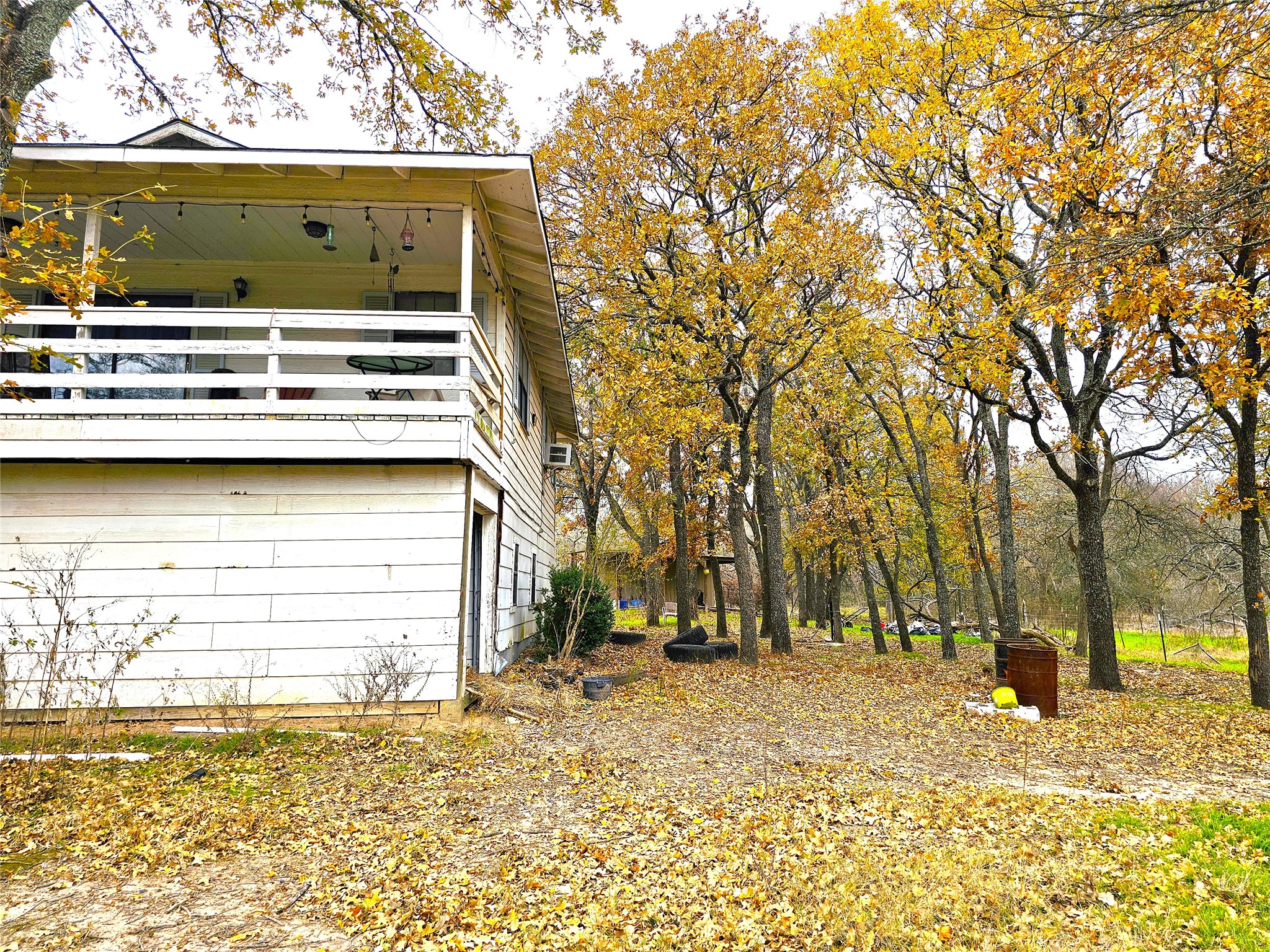 2240 County Road 2162 Barry TX 75102