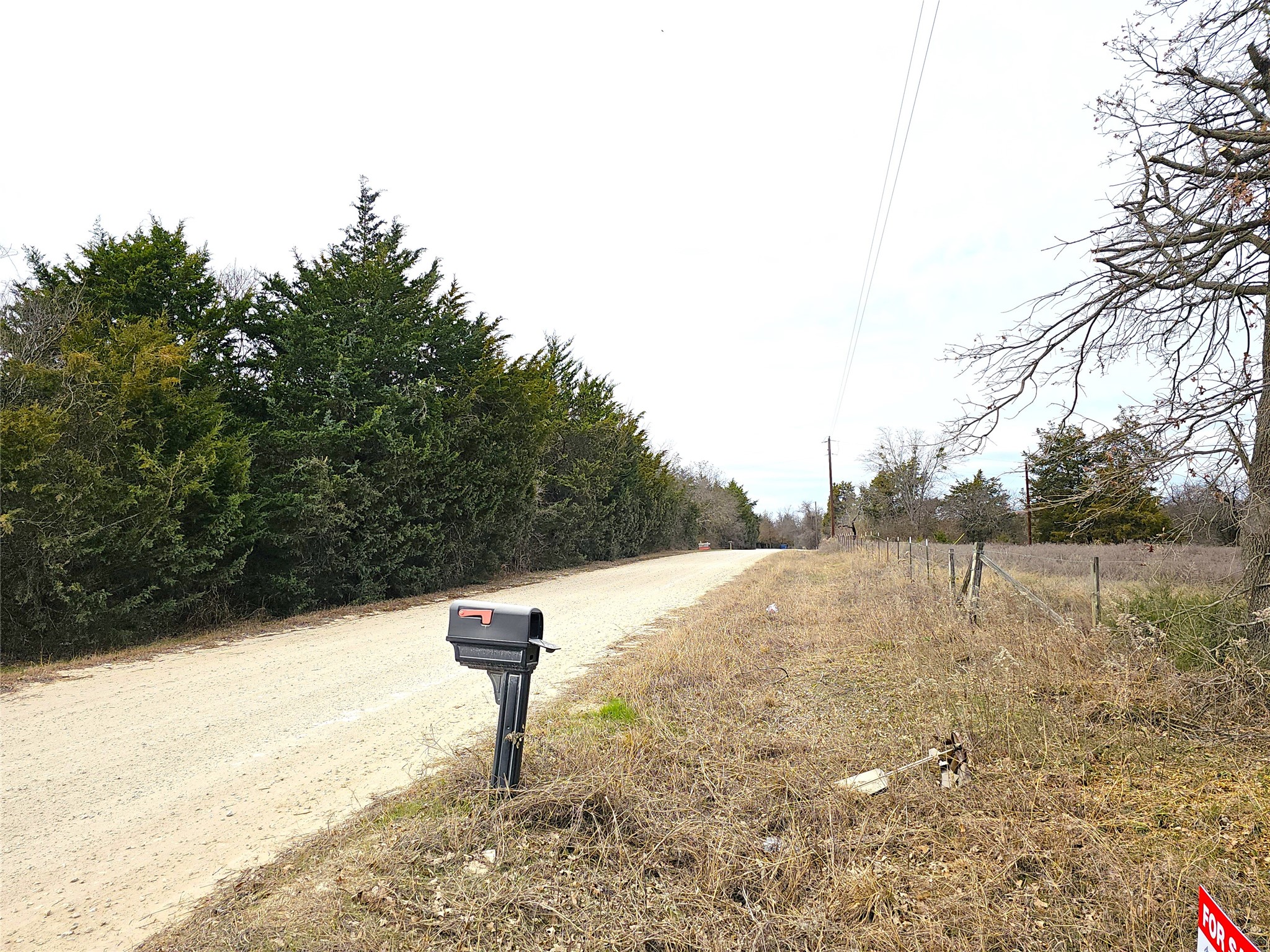 2240 County Road 2162 Barry TX 75102