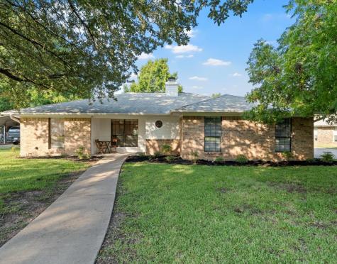 137 Bonham Drive Hewitt TX 76643