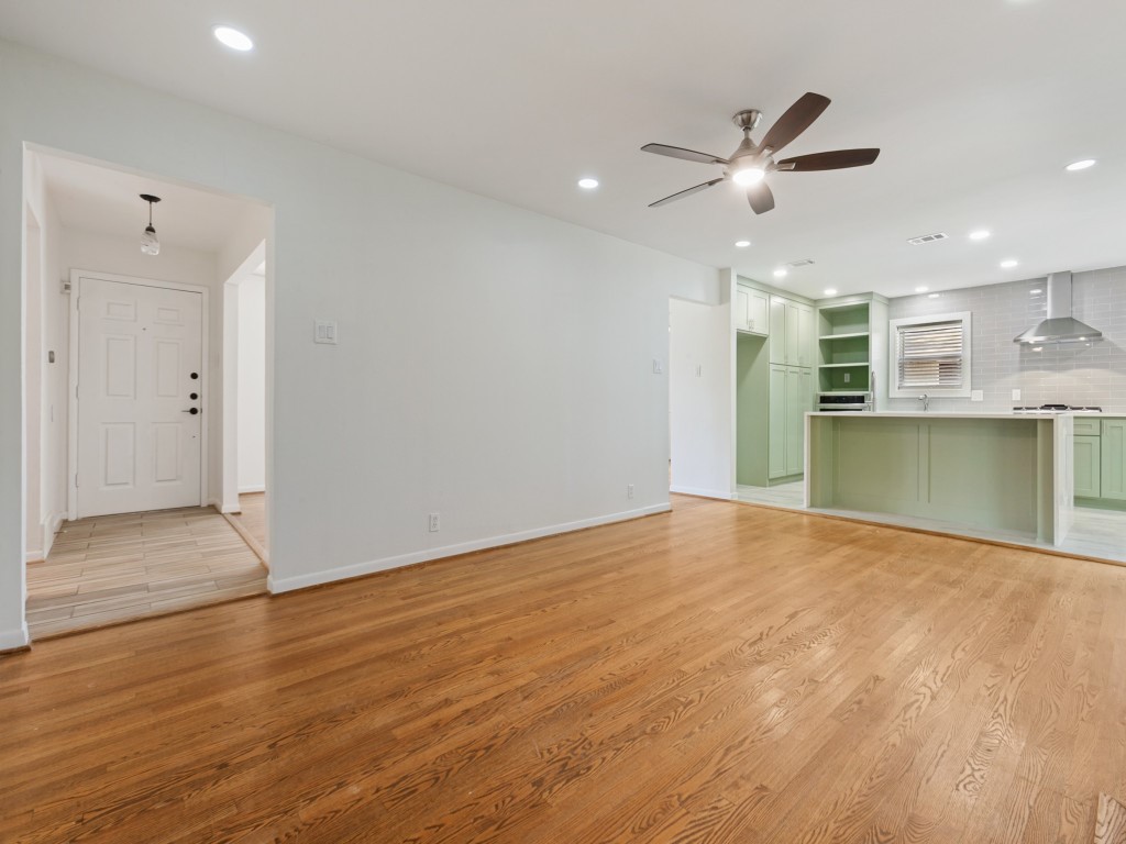 6327 Town Hill Lane Dallas TX 75214
