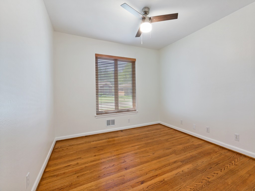 6327 Town Hill Lane Dallas TX 75214