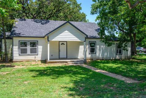 401 W Hughes Street Collinsville TX 76233